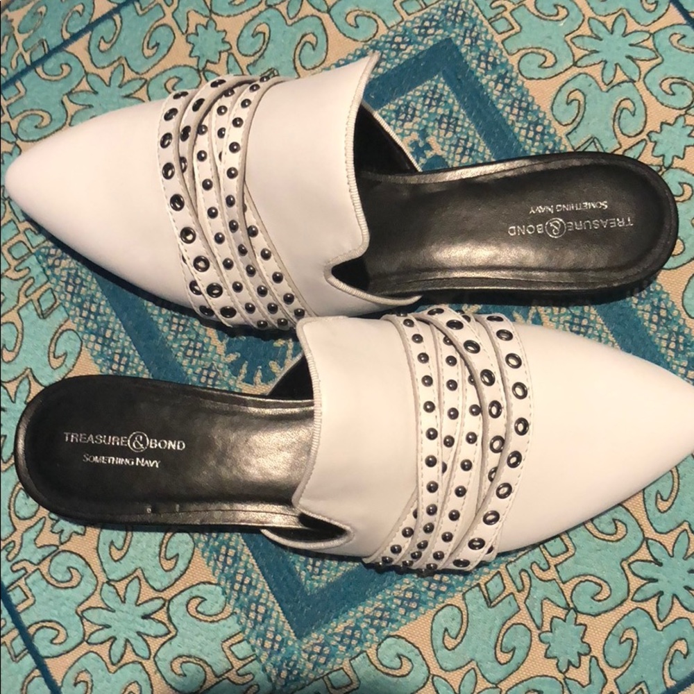 Treasure & Bond mules